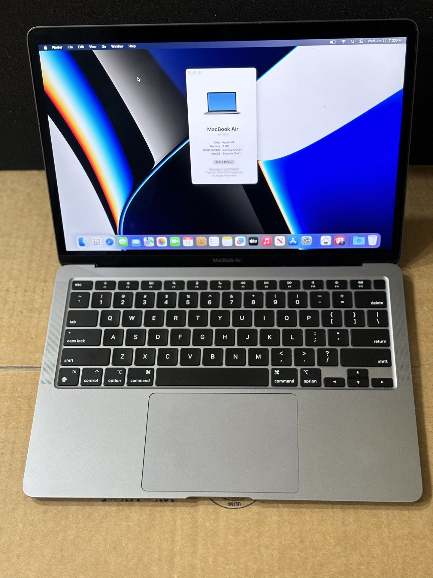 MacBook Air 13 2020 M1 8gb /256 Gb ssd space