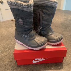 Totes Snow Boots Infant/toddler Size 5