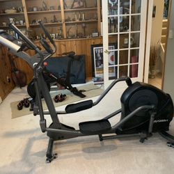 Life Fitness X1 Cross-Trainer Elliptical w/ Basic Console (New R-Motor)