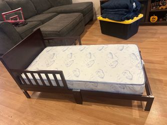 Toddler Bed Frame with Mattress
