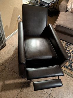 Expresso leather club chair recliner