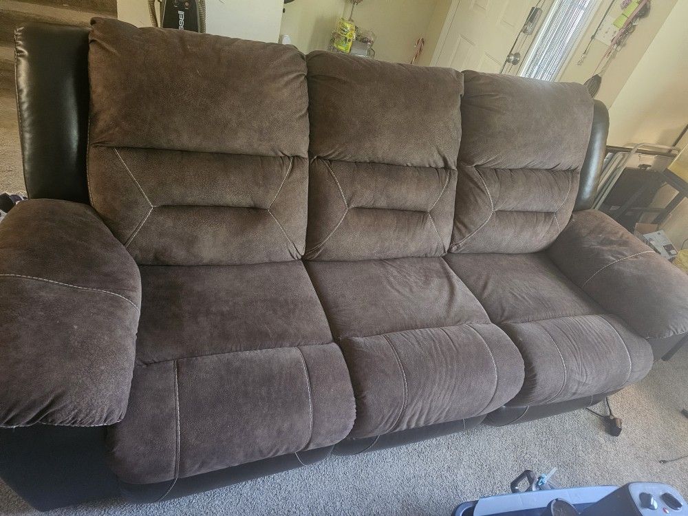 Complete Living Room Set - Reclining Sofas + Tables - $1000