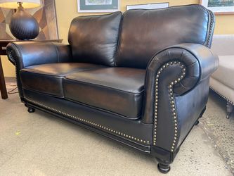 ABBYSON Chocolate Roll Arm Loveseat w/ Nailhead Trim