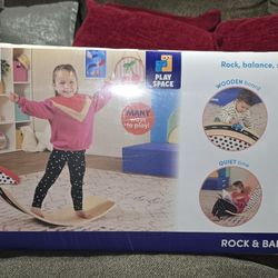 Battat Rock & Balance Wooden Board with Foam Semi-Circle 