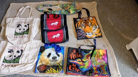 Zoo shopping bags