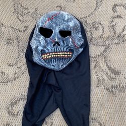 Adults Costumes Mask. La Parka