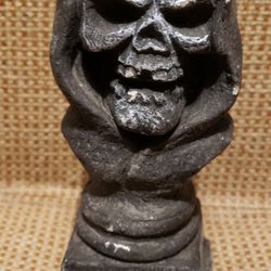 Halloween SKELETON Cement Statue DECORATION