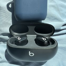 AirPods AND BT Beats By Dre $220 For BOTH