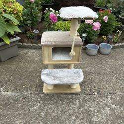 Cat tower 
