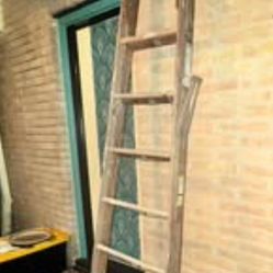 12 foot Wood step ladder with movable platform