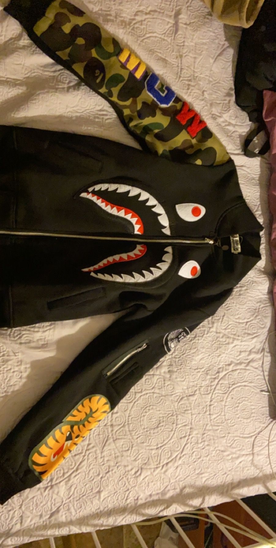 Bape Shark Head MGW Camo Sleeve Black Baseball Clothes