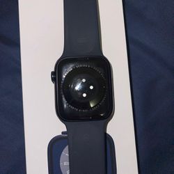 Apple Watch  Series 8 45mm