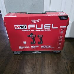 Milwaukee M18 FUEL Hammer Drill and Impact Driver Combo Kit Hard Case Included