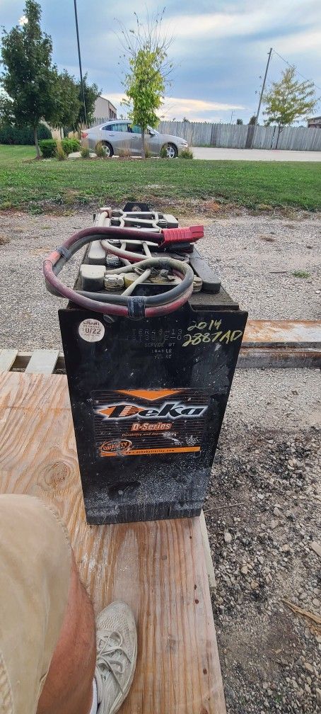 24 Volt Forklift Battery And Charger