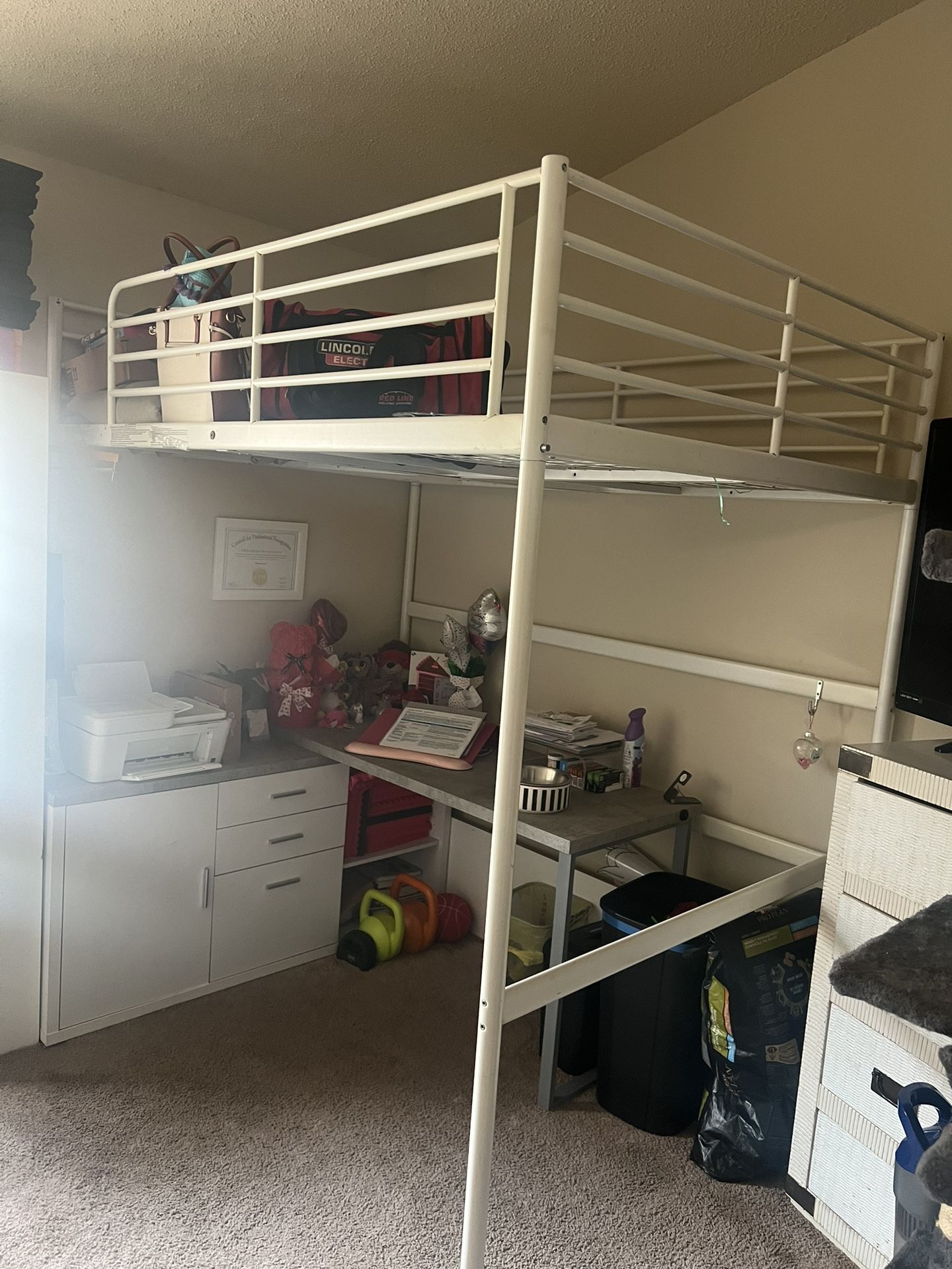 Full Size Metal bunk With loft