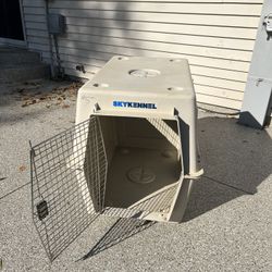 XL Plastic Travel Dog Kennel With Door