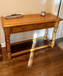 LIBRARY/SOFA TABLE
