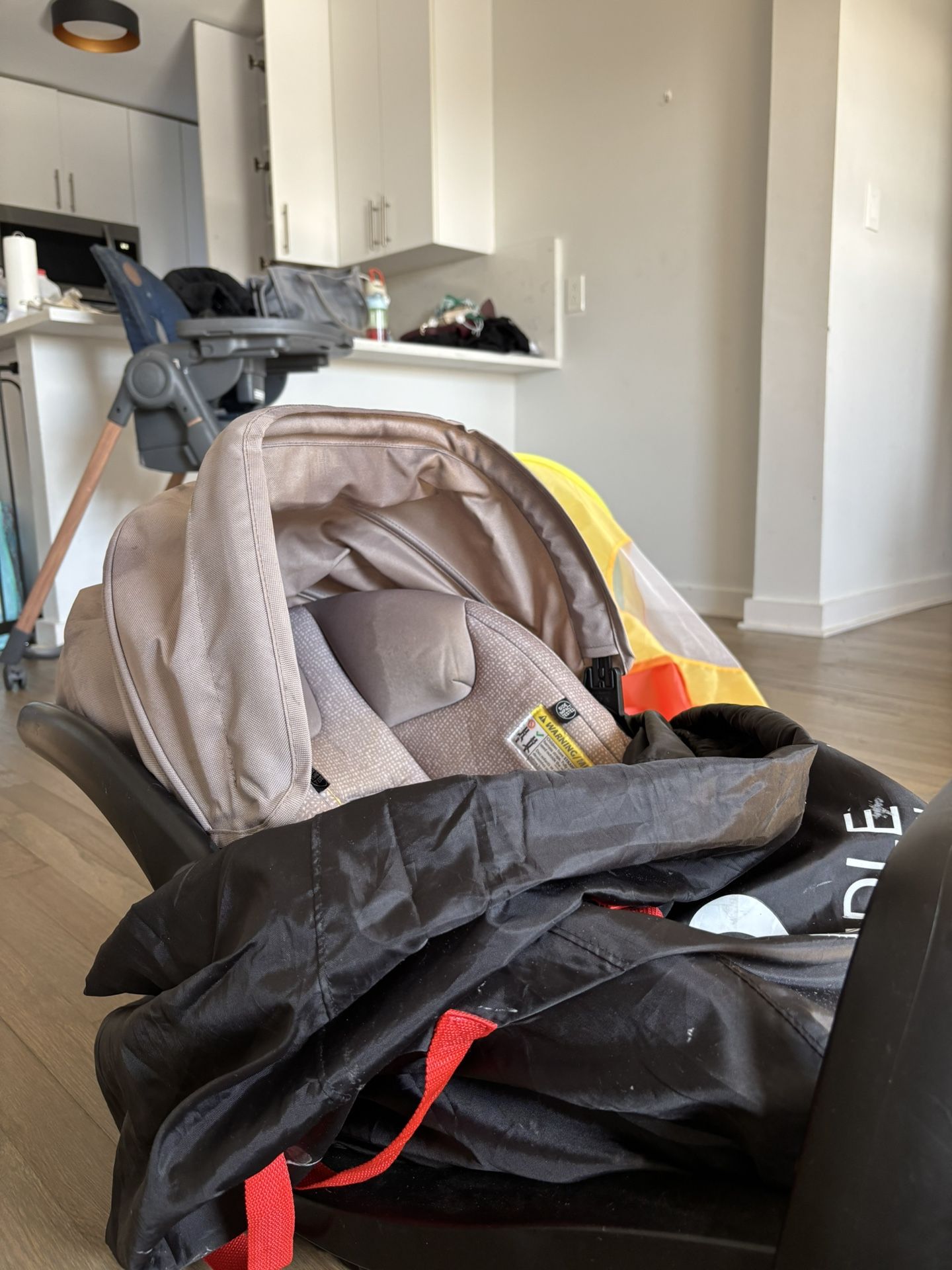 Evenflo Pivot Car Seat