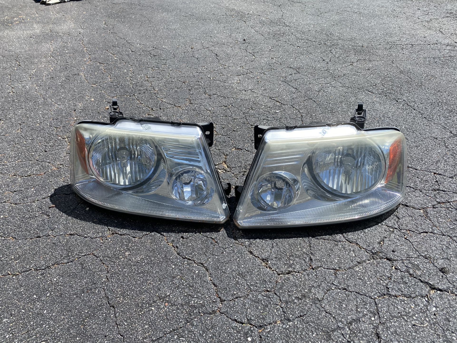 2004 To 2008 Ford F150 Factory Headlights 