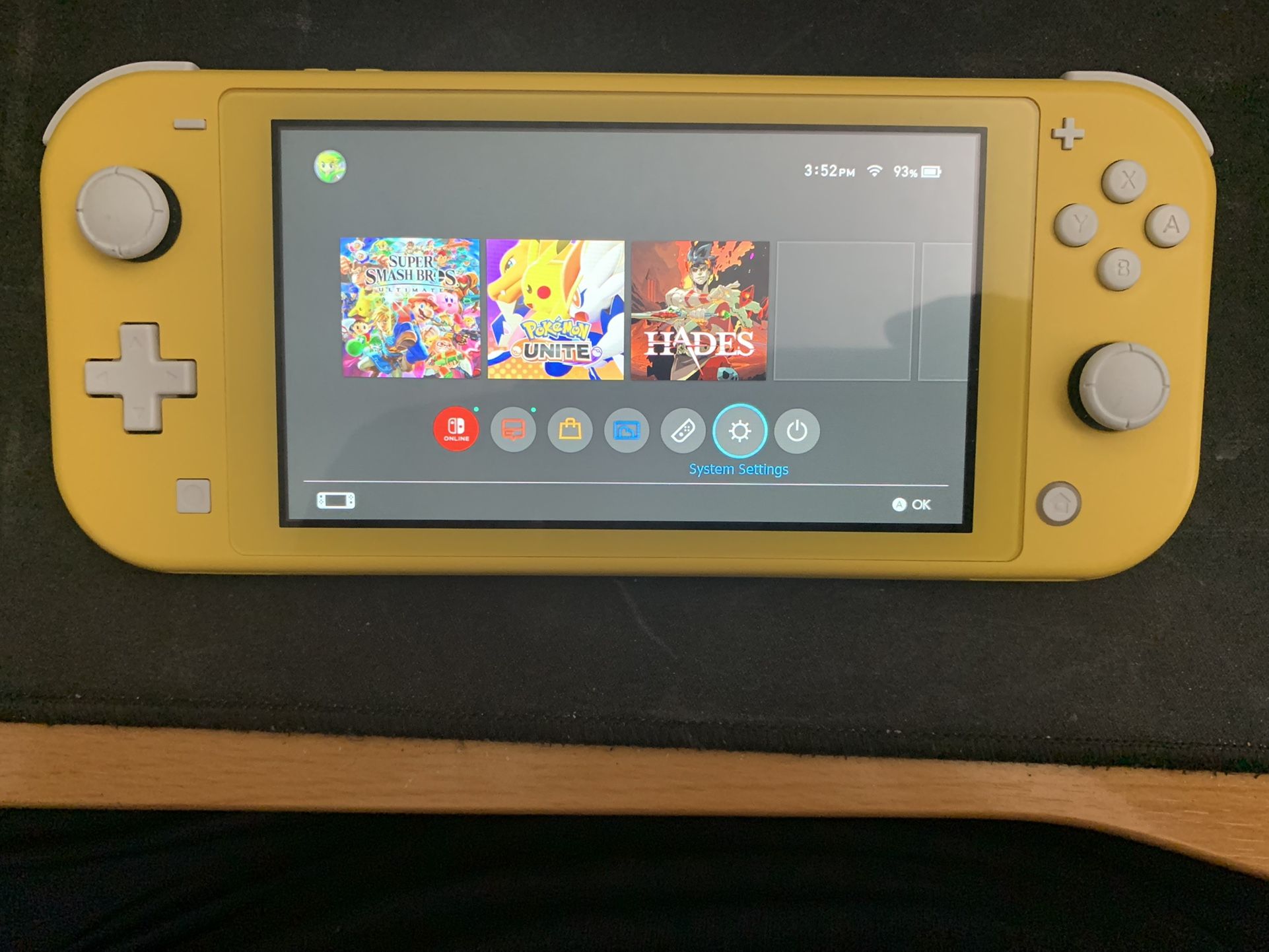 Yellow Nintendo Switch Lite