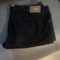 Ariat M4