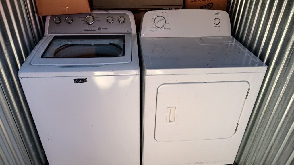 Maytag An Roper Washer And Dryer 
