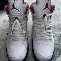 Air Jordan 5 Fire Red Sz9.5
