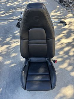 Porsche 992 Passenger Seat