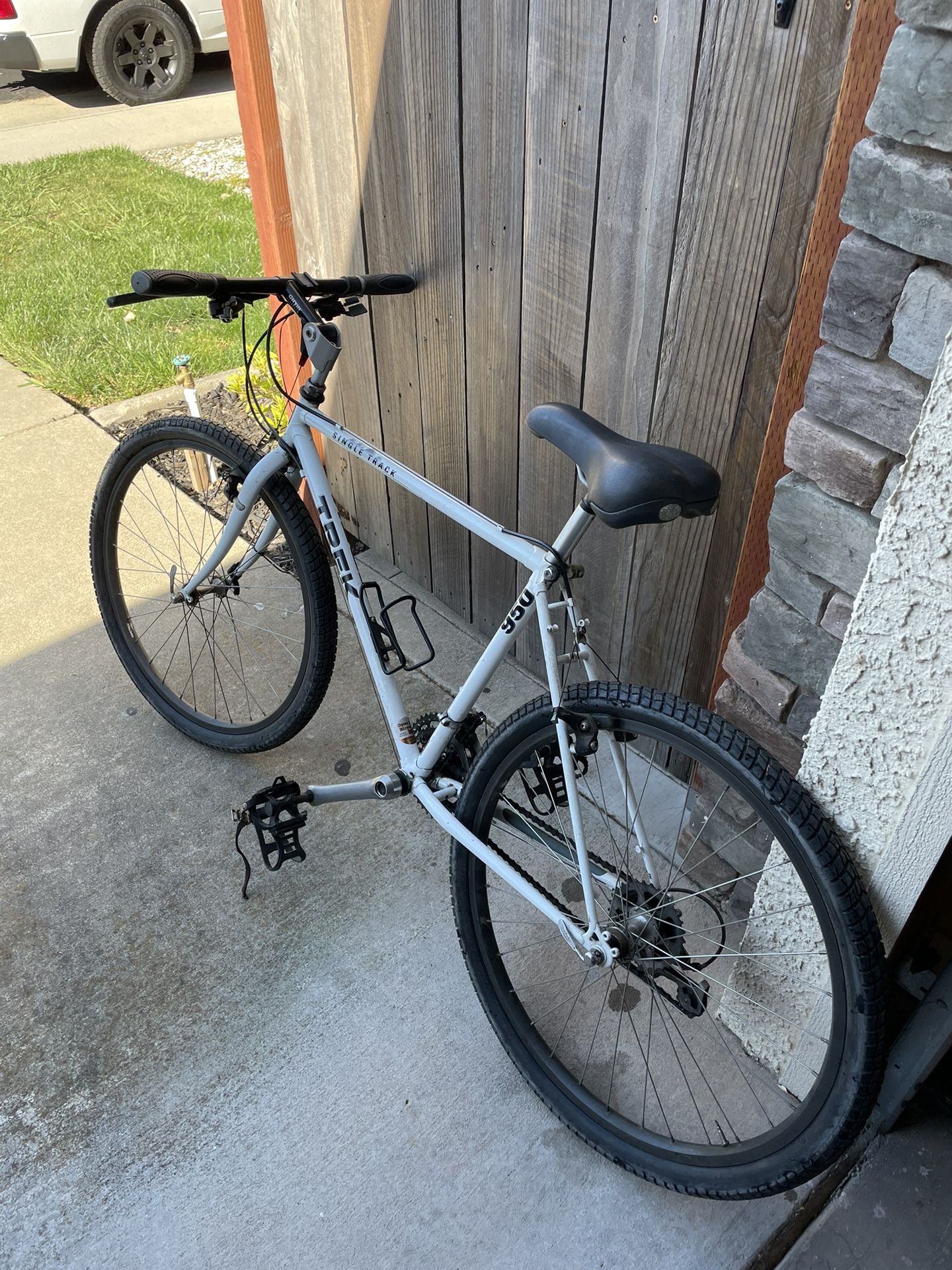 Trek 950