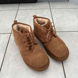 UGGS Neumal Boots