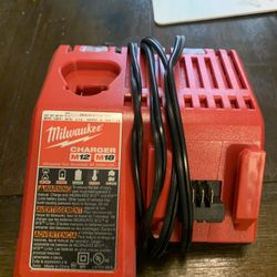 Milwaukee Charger
