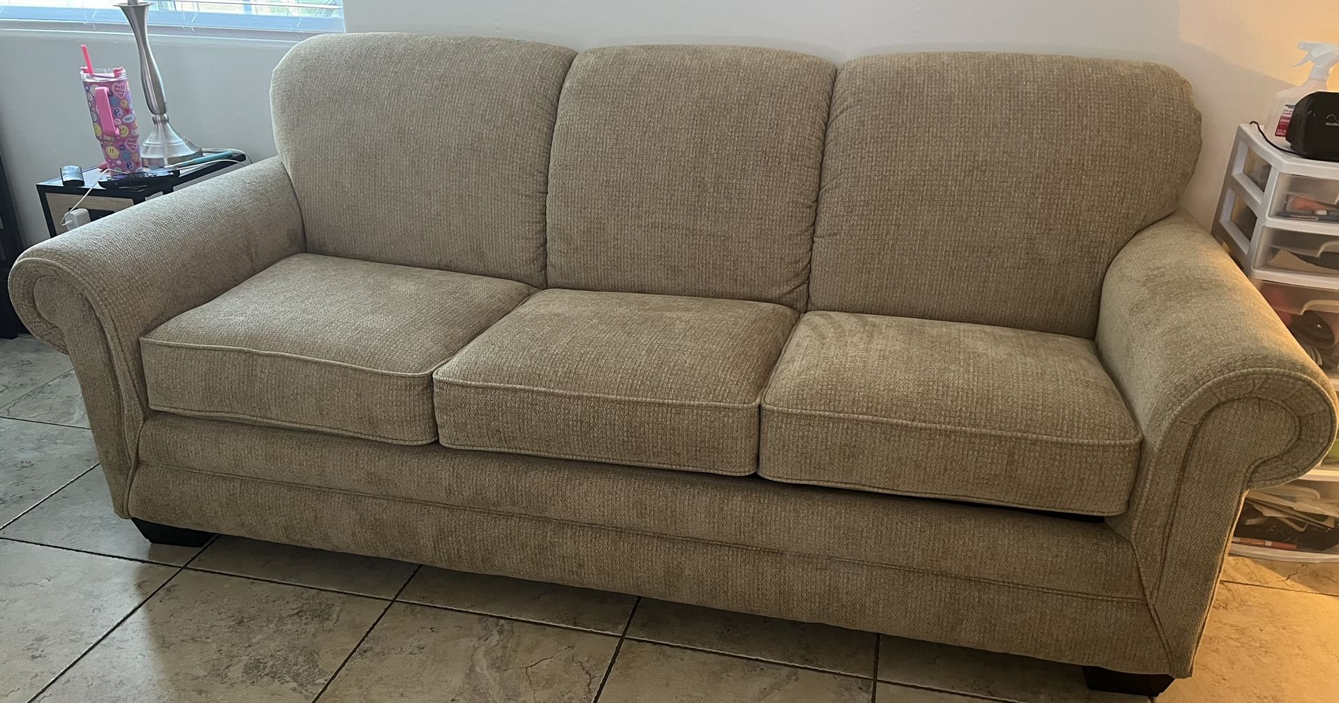 Beige Sofa Bed Couch (PLEASE READ THE DISCREPTION)