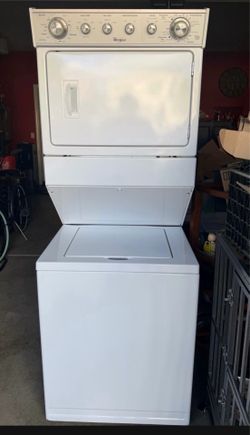 Whirpool Stackable electric washer and gas dryer