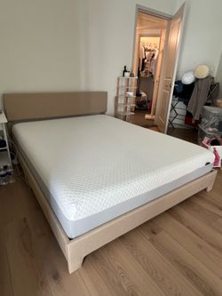 Zinus Memory Foam Gel 10” Queen Matress comes with Bed Frame and Headboard Assembly