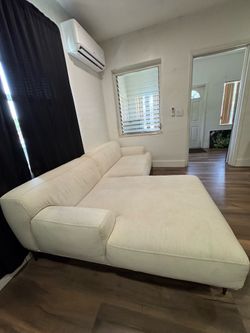 Modern Cream Sectional Sofa with Chaise