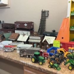 G-Scale Trains BLOWOUT SALE All Items Must Go