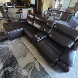 Beautiful Leather Couch 3 Recliners