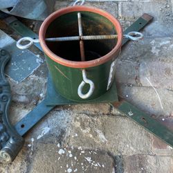 Cast Iron Tree Stand