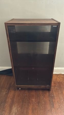 Glass antic cabinet