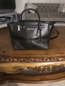 Michael Kors handbag/messanger bag. Cash only please.