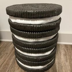 Oreo Stool