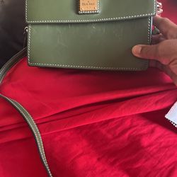 DOONEY & BOURKE PURSE