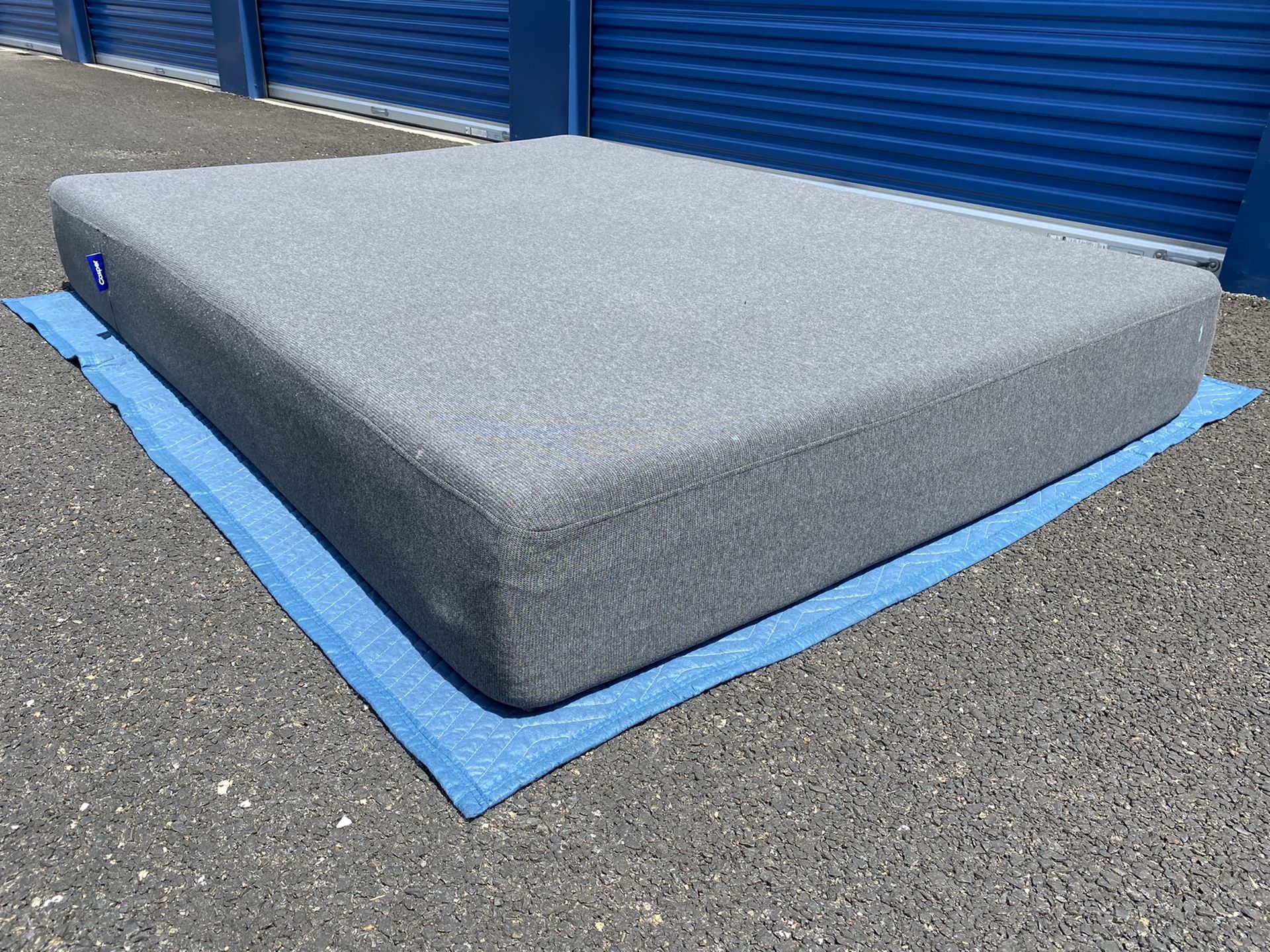 Queen Size Mattress ! Casper Mattress ! Casper essential mattress ! Free delivery
