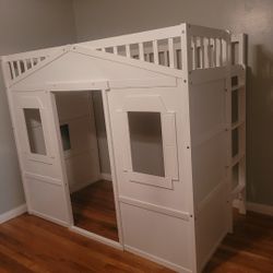 Little Girls Bed 