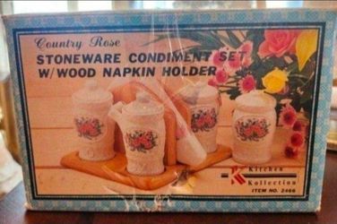 Country Rose 🌹 Stoneware Condiment Set With Wood Napkin Holder
