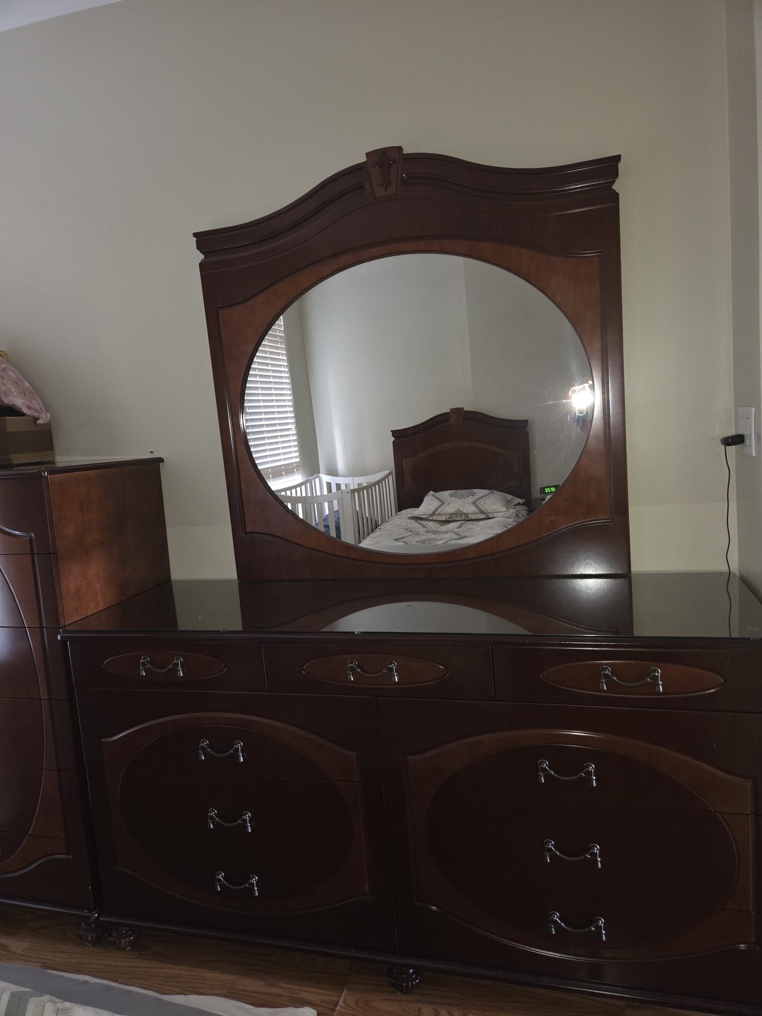 Elegant Vintage Style Dark Wood Dresser with Oval Mirror
