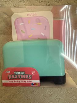 Sticky notes and dispenser