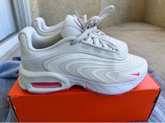 Size 6.5 Nike Air Max Fire Women's Sneakers