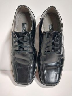 Boys Size 5 Stacy  Adam's Dress Shoes