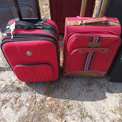 NICE PULL ALONG LUGGAGE 